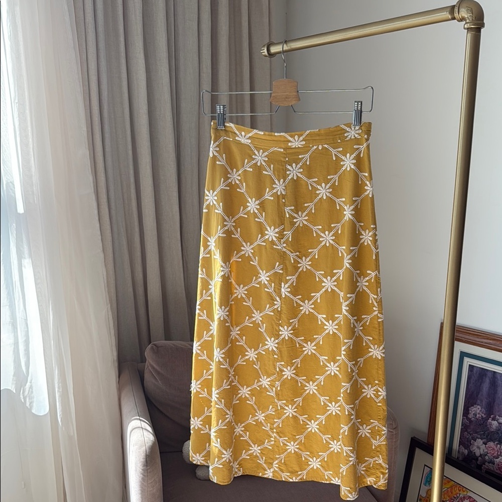 ZARA Yellow Floral Midi/Maxi Skirt with Beige Crochet – Size S